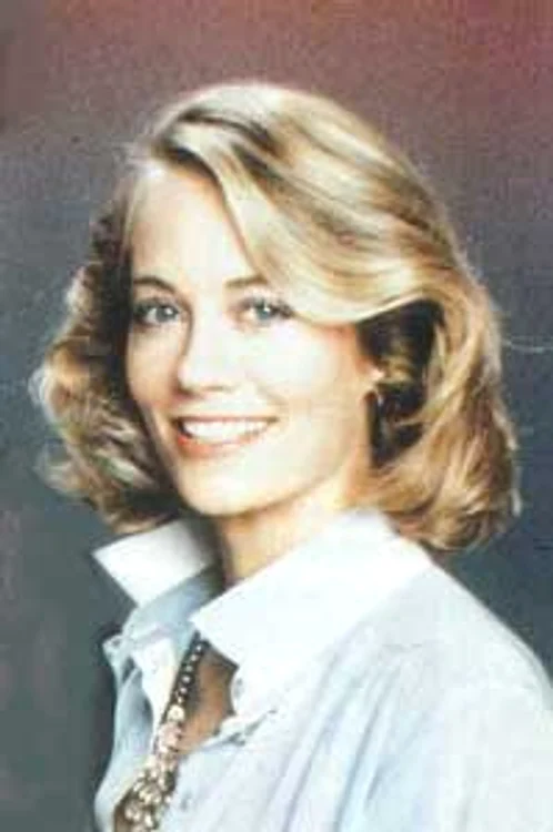 cybill shepherd 473898l jpeg