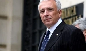 acuzatii pentru guvernatorul bnr mugur isarescu ar fi colaborat cu securitatea sub numele de cod manole foto video 224735 jpeg