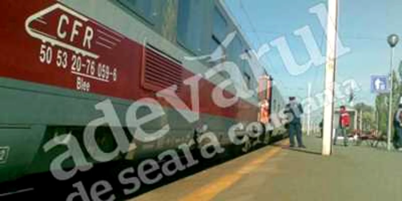 Bărbatul nu a văzut când a venit trenul 