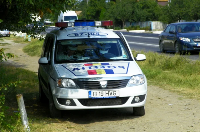 Poliţiştii au extins cercetările pentru a stabili vinovatul. Foto: Adevărul