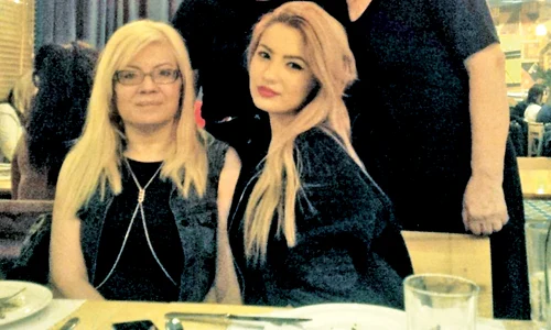 Fetele Mioarei Roman, Oana și Catinca, precum și nepoata, Calina, i-au  fost mereu alături Sursa: Facebook