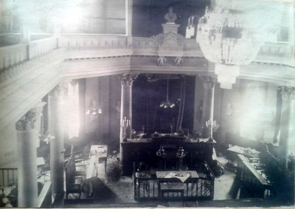 1920, decembrie 25, București. Sala Senatului după explozie (© ANR, Colecția procese întocmite de organele Justiției, Siguranței și Jandarmeriei pentru comuniști, militanți ai mișcării muncitorești și ai organizațiilor de masă revoluționare (Colecția