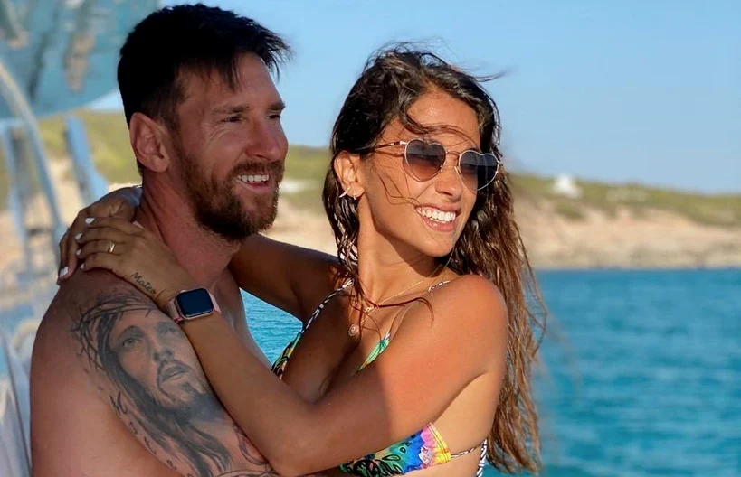 Imagini virale cu Messi! Cu cine s-a culcat la revenirea în Argentina