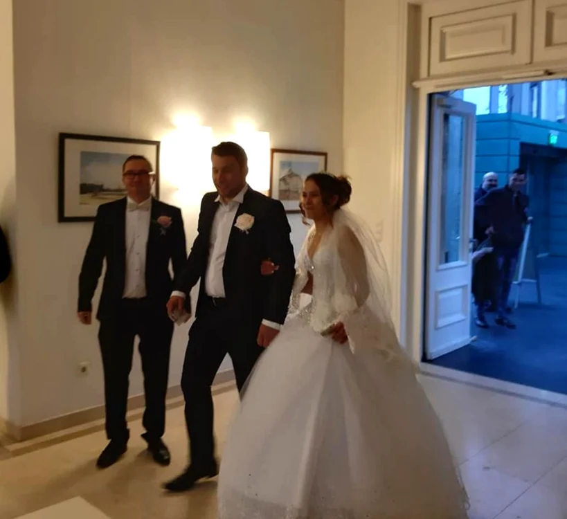 Mirii s-au dus să voteze în ziua nunții Foto: Facebook