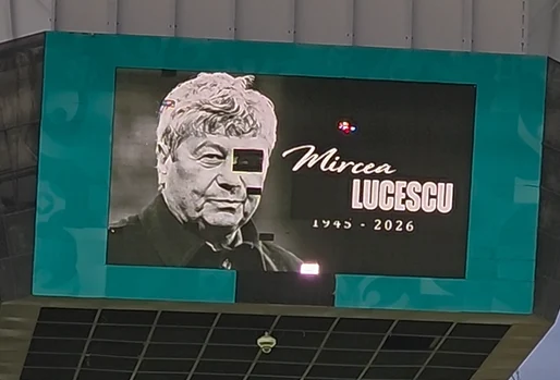 Străinii i-au urecheat pe români, după ce au văzut imaginea lui Mircea Lucescu desfigurată pe Arena Națională: „Un moment rău. Dezamăgitor!”
