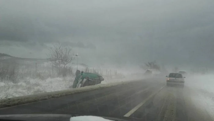 Zapada dă bătăi de cap şoferilor la Botoşani FOTO botosaneanul.ro