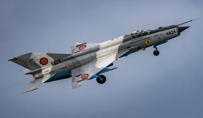 MiG 21 Lancer Sursa Forţele Aeriene Române