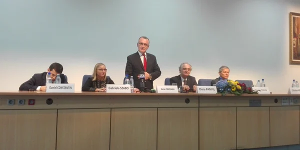 ministrul educatiei la cluj foto