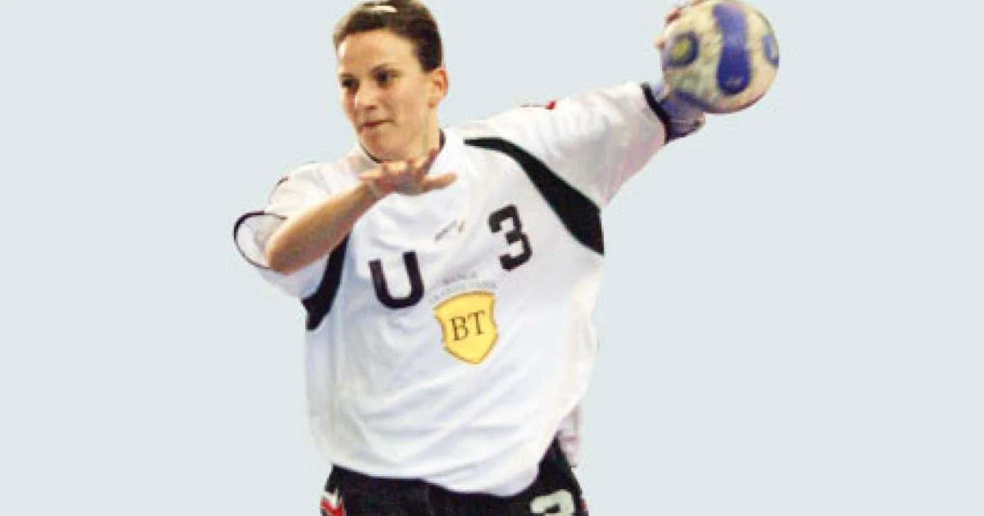 Magdalena Paraschiv evoluează la Jolidon Cluj, vicecampioana României  