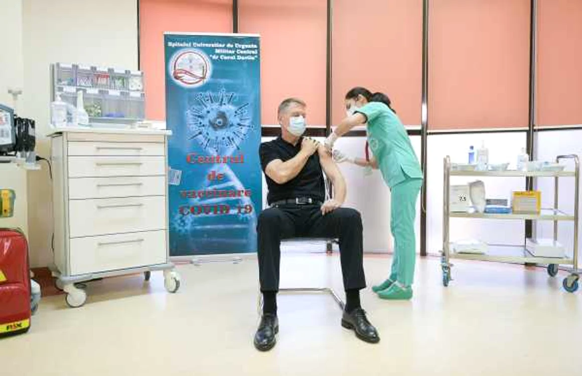 Iohannis, genul de politician care tace şi ace. Foto: presidency.ro