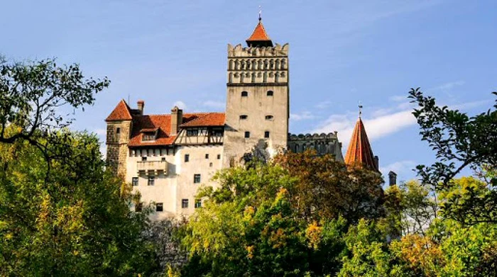 Românii care se vaccinează la Castelul Bran vor primi o diplomă specială FOTO Castelul Bran