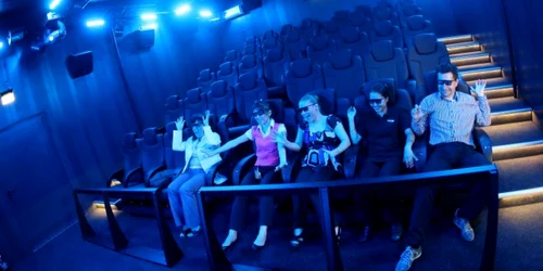 Cinematograful 3D se va deschide oficial vineri, 18 noiembrie 2011 (foto arhivă)
