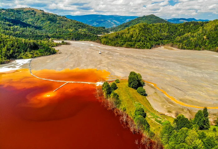 Iazul de decantare de la Valea Șesii FOTO Facebook/ Județul Alba