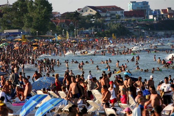 Turiştii, aşteptaţi în număr mare pe litoral în minivacanţa de 1 mai şi de Paşte FOTO Adevărul