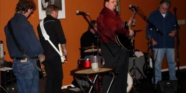 Black River Blues Band vor cânta miercuri seară la Club Poesis