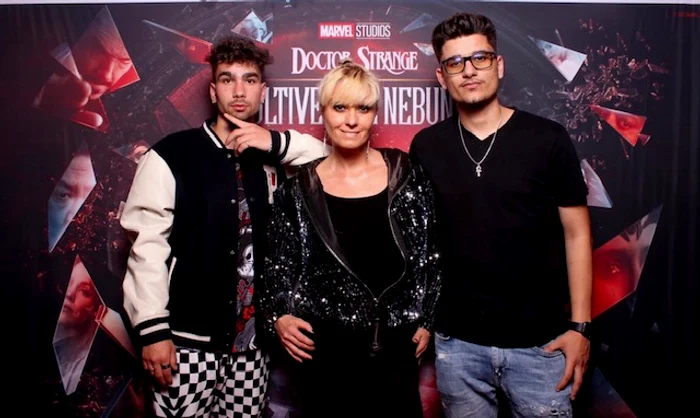 Raluca Guslicov, alături de cei doi băieți ai ei, Ralf Adrian și Marc Cristian Sursa: Facebook 