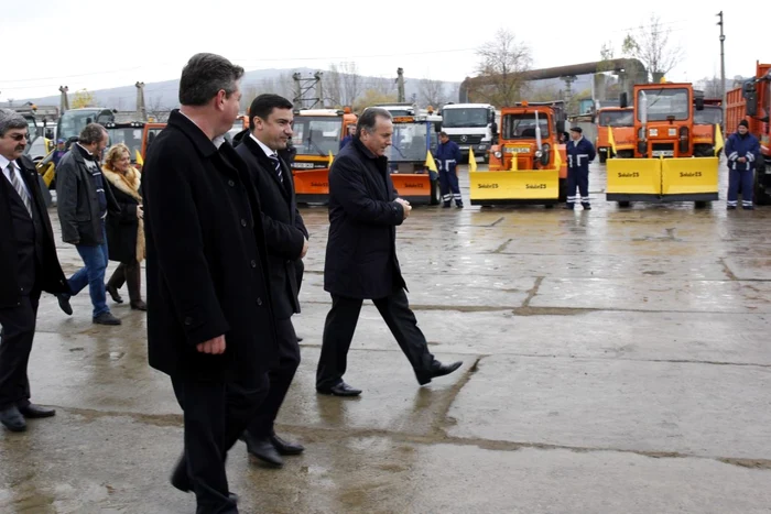 Primarul Gheorghe Nichita şi viceprimarul Mihai Chirica, într-o vizită de imagine la Citadin