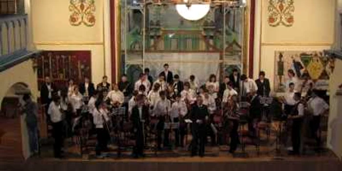 Orchestra Liceului de Artă va concerta diseară la Palatul Culturii