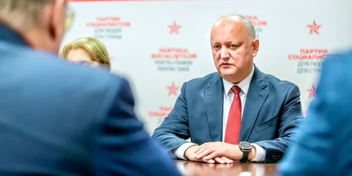 Igor Dodon Oleg Ozerov FOTO Facebook jpg