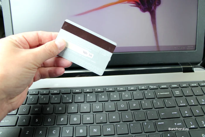 
    Guvernul încearcă prin plata online să mărească gradul de încasare a taxelor și impozitelor de la diasporă  