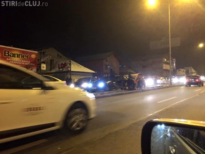Bărbaţii au fost prinşi în trafic după o acţiune în forţă a mascaţilor