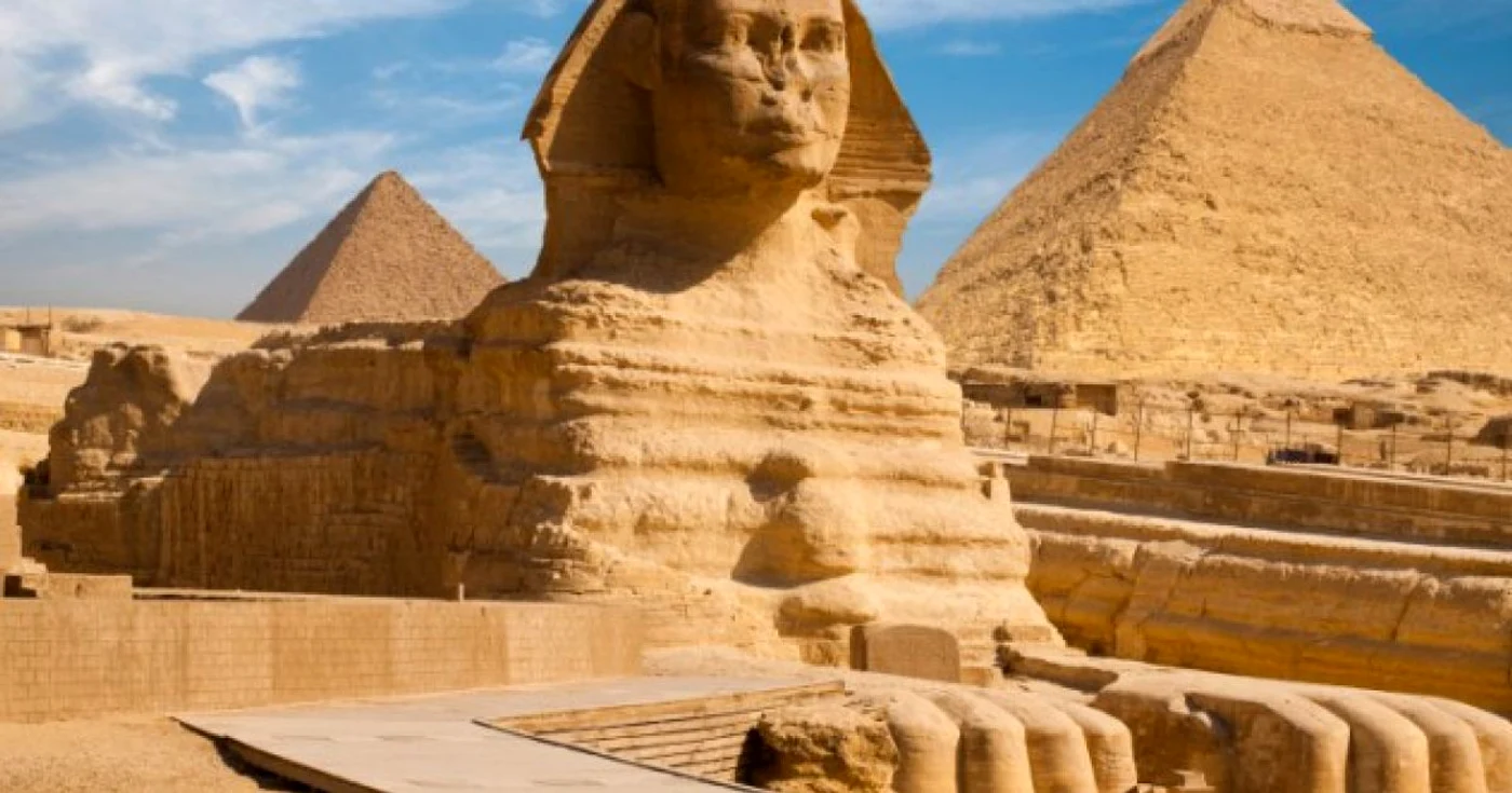 Cele mai cunoscute obiective turistice din lume sunt înconjurate de legende/Imagini Listverse.com