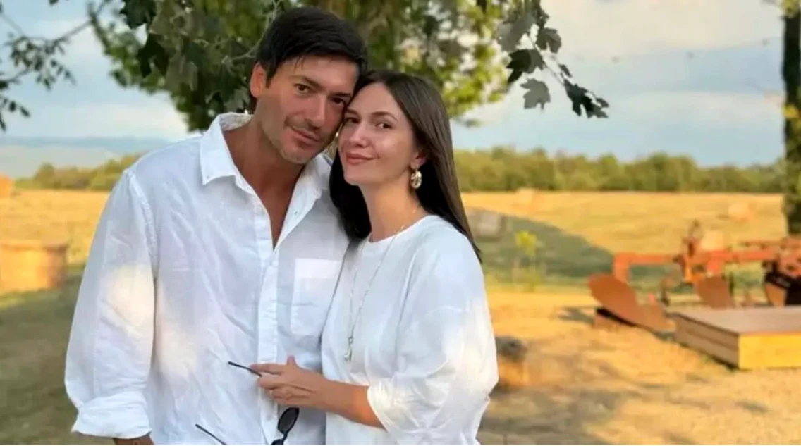Adela Popescu și Radu Vâlcan, la Șușani 