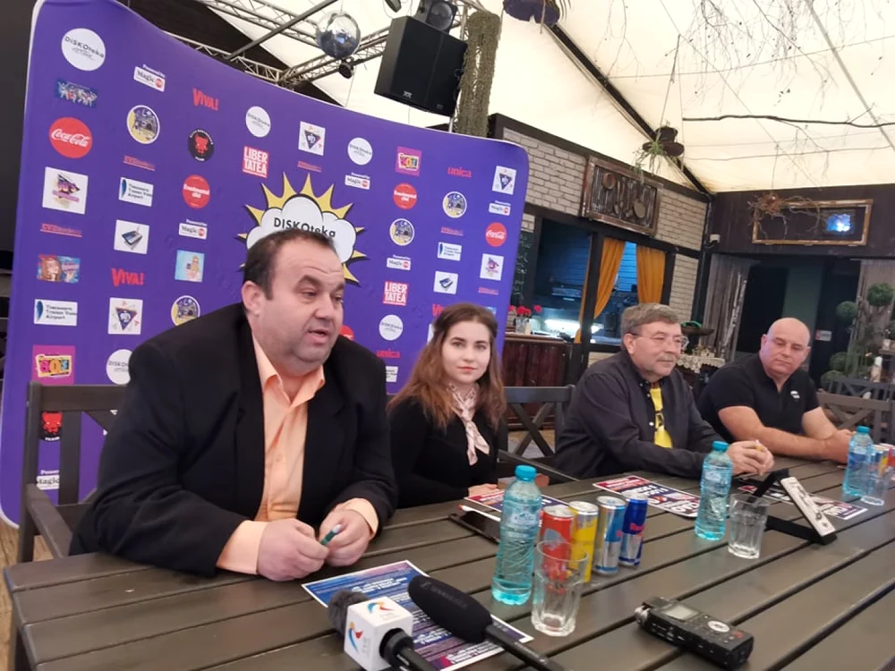 Marius Gavrilă (primul din stânga) este iniţiatorul conceptului Diskoteka Festival FOTO Ş.Both
