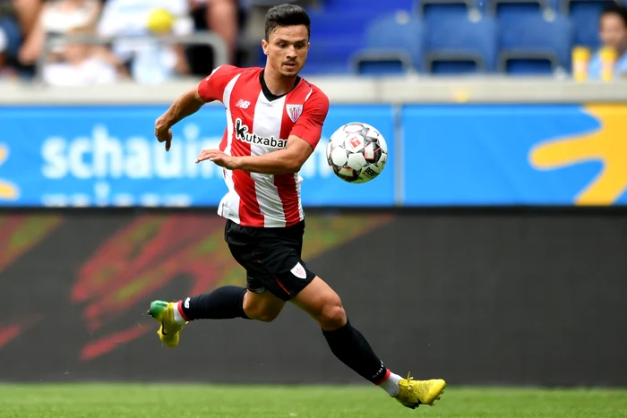 
    Fundaşul român n-are nicio şansă să joace la basci şi se poate reloca în Cataluniafoto: EPA  