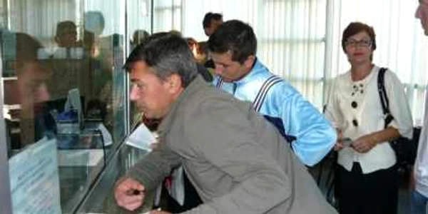 Mii de mureşeni solicită ajutoare sociale foto arhivă