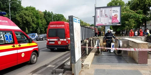 pompieri fum metrou foto isu bucuresti