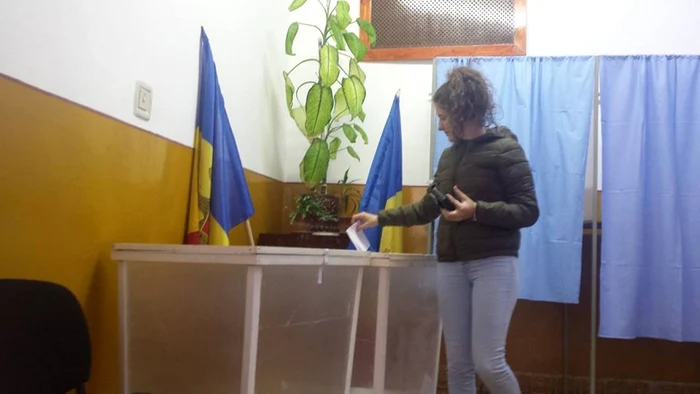 Basarabenii votează şi la Timişoara FOTO Ştefan Both