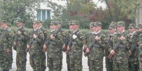 Reşiţa: Centrul Militar Judeţean din Caraş- Severin caută şoferi profesionişti