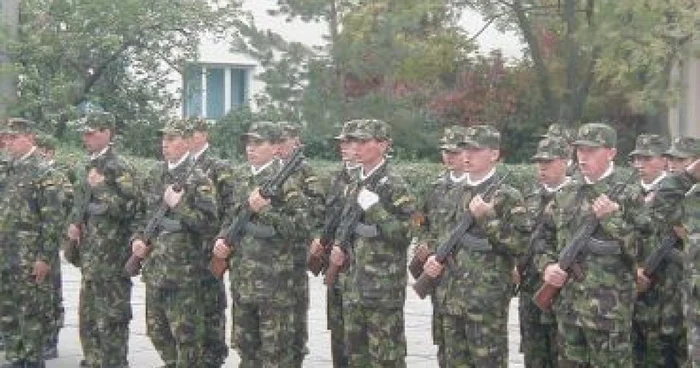 Reşiţa: Centrul Militar Judeţean din Caraş- Severin caută şoferi profesionişti