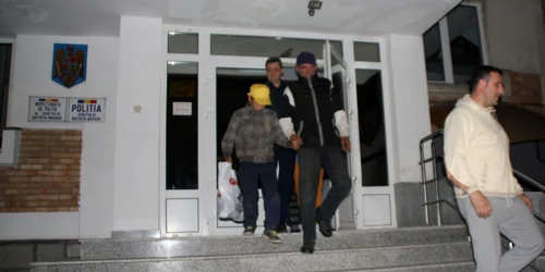 barbat disparut cu copilul de 9 ani 