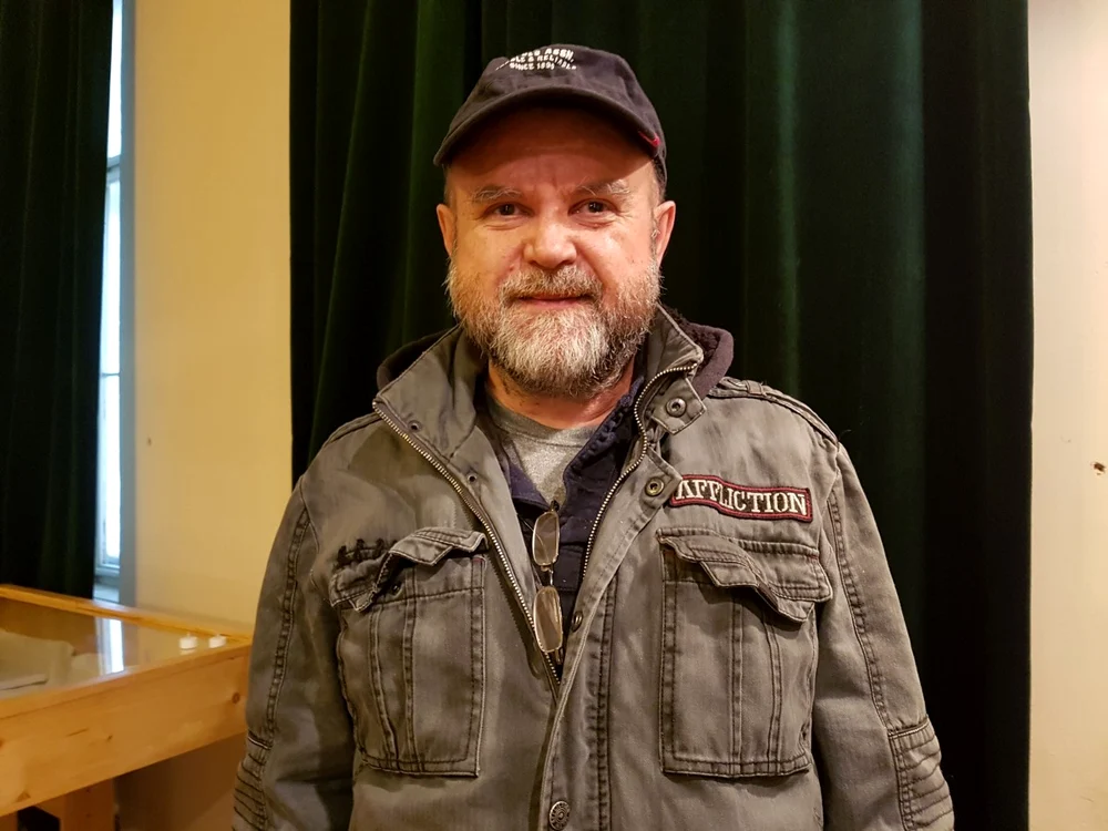 Adrian Rus a descoperit că Pământul este plat dintr-un videoclip pe YouTube