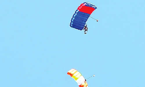 Spectacol aeronautic (Fotografii: Sebastian Tătaru) jpeg