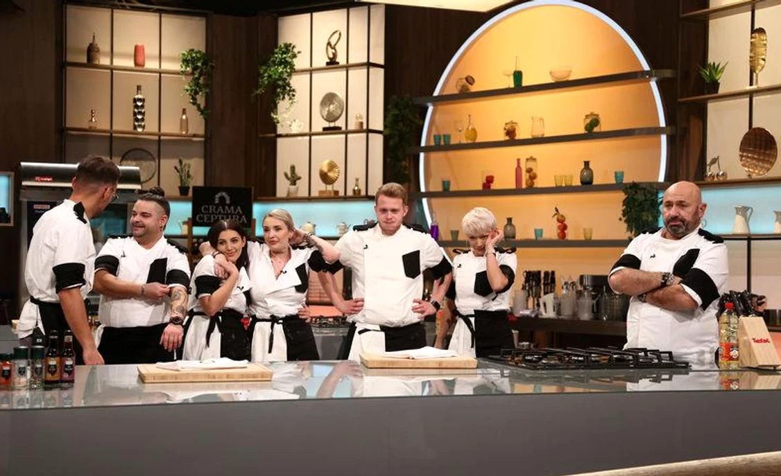 Cătălin Scărlătescu și echipa lui de la Chefi la cuțite FOTO Antena 1