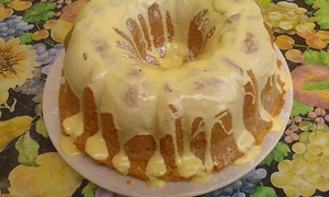 chec coronita cu sofran si glazura de ou jpeg