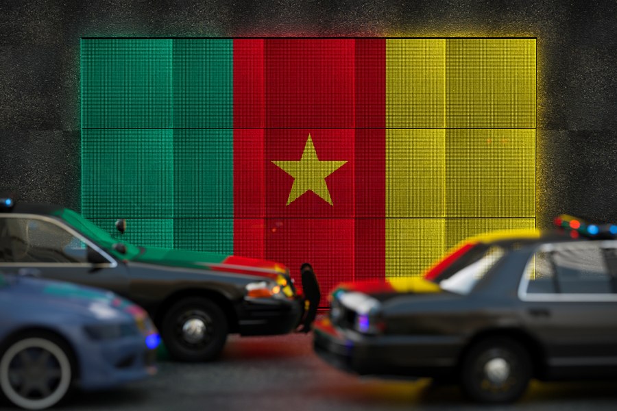 Jurnaliști americani, reținuți de poliția din Camerun pentru că filmau la un centru de detenție pentru deportați din SUA