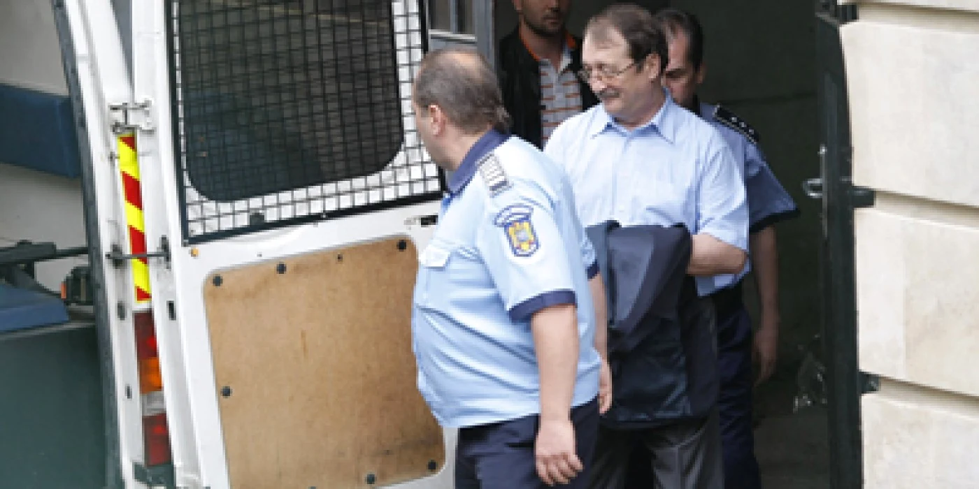 Mircea Băsescu nu a reuşit să scape de arestul preventiv.