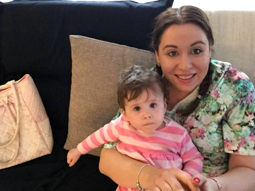 
    Oana Roman, pusă la zid de fani Foto: arhivă personală  
