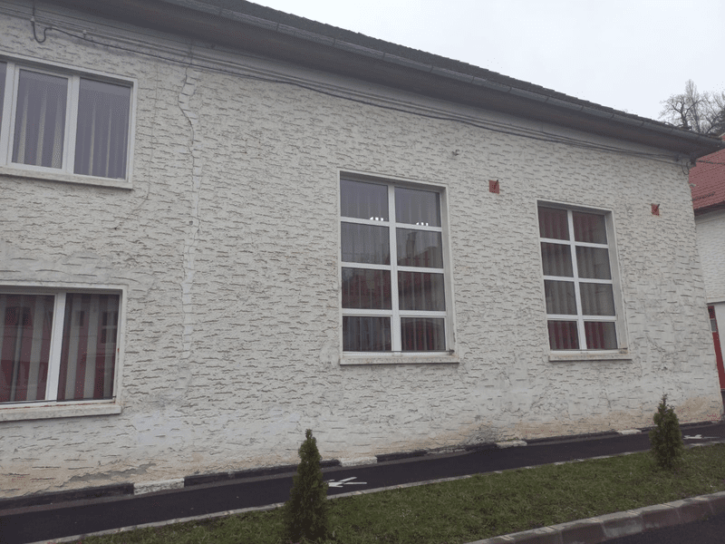 ISU Brașov funcționează într-o clădire cu grad I de risc la cutremur. Ce vor să facă pompierii