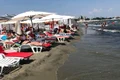 mare sezlong plaja umbrela jpeg