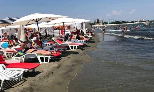 mare sezlong plaja umbrela jpeg