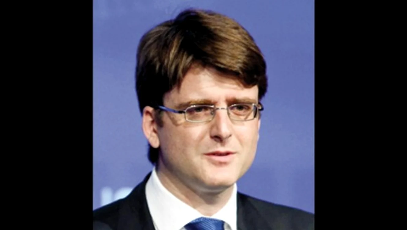 
    Alexander Adamescu s-a luptat prin toate mijloacele să nu fie extrădat în România unde, acuză el, nu va beneficia de un proces corect  