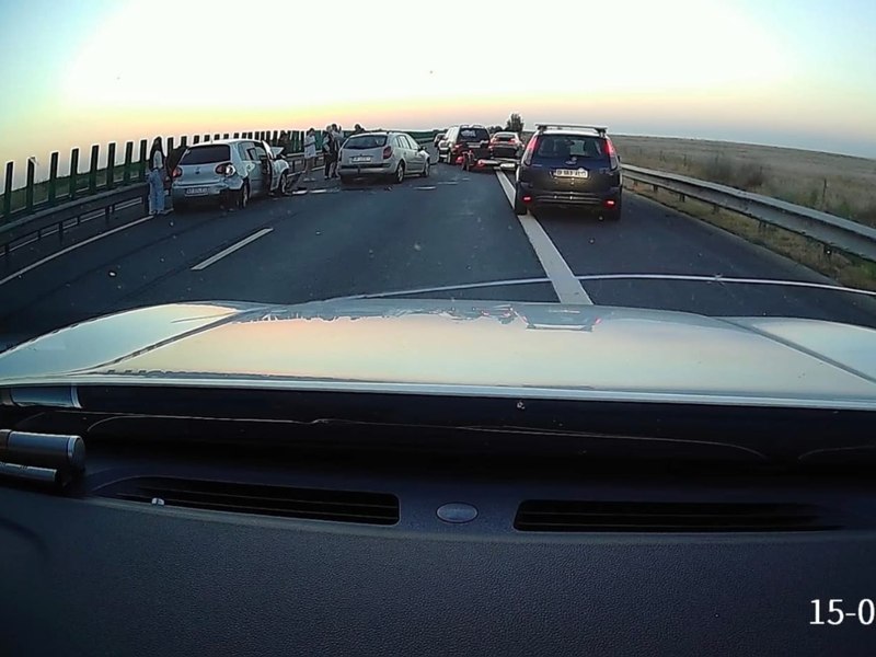 Accident de Sfânta Maria pe Autostrada Soarelui. Trafic restricționat spre litoral, se circulă în coloană