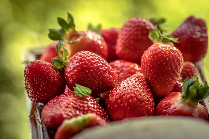 1 strawberry 2506001 1280 jpg jpeg