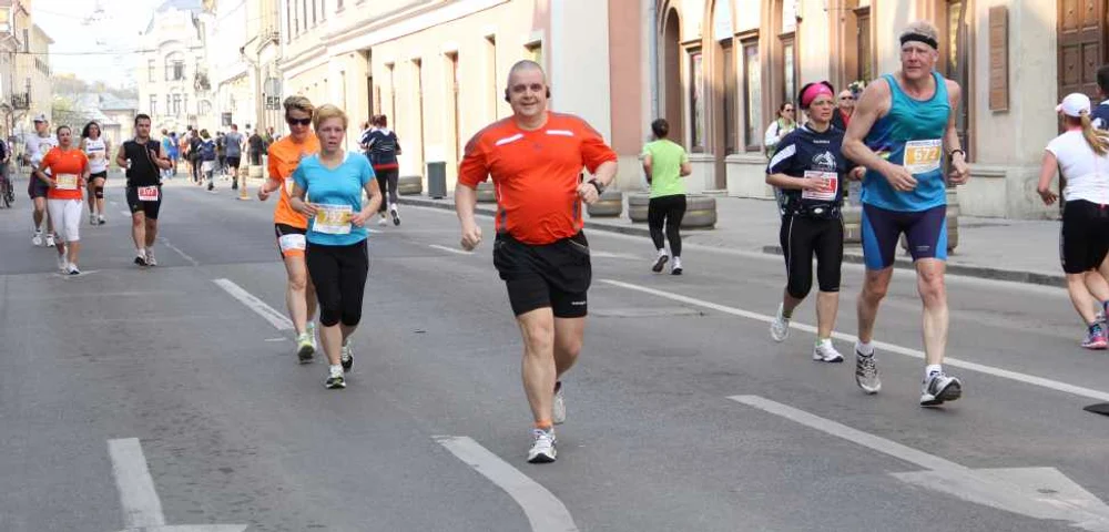 Maratonul Internațional din Cluj modifică traseul troleibuzelor și autobuzelor. Restricții de circulație în centrul orașului