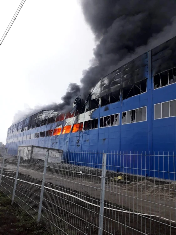 Hala industrială trebuia inaugurată în luna mai a anului viitor. FOTO: ISU CLUJ